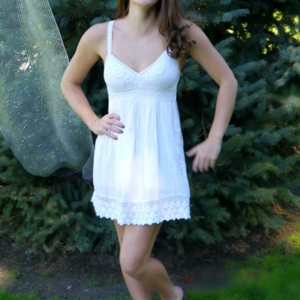White lace dress